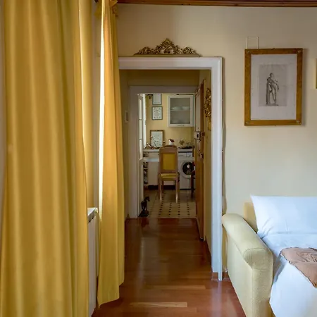 Lorenzo's Apartment