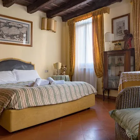 Lorenzo's Apartment Venice